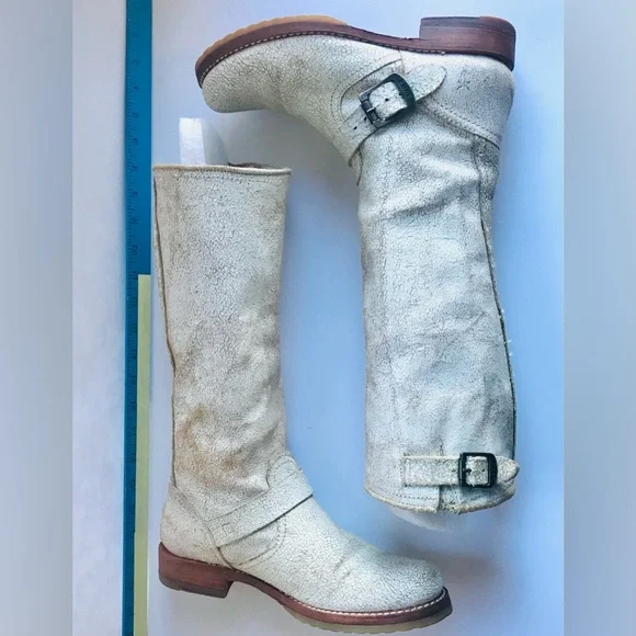 Size 7 / FRYE Leather Moto Boots / Cream Crackled-Distressed Look - Picture 4 of 15